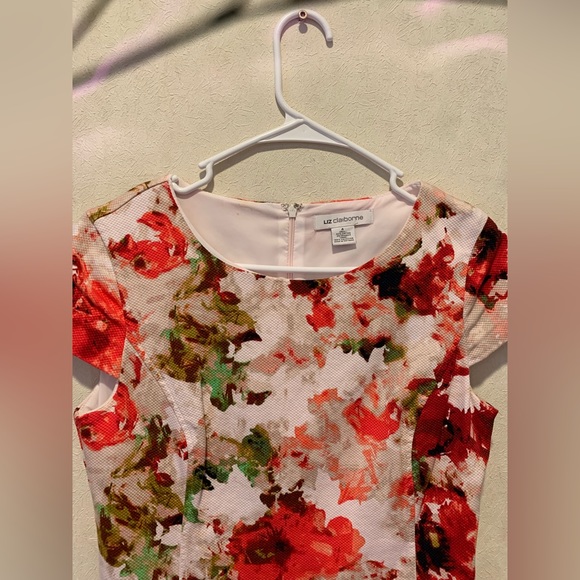 Floral Dress Size 4 - Picture 2 of 3